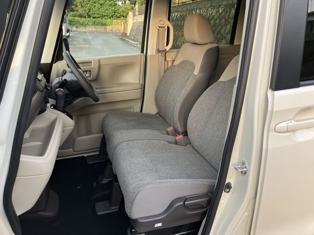 Honda N BOX 2018-03 2559-26