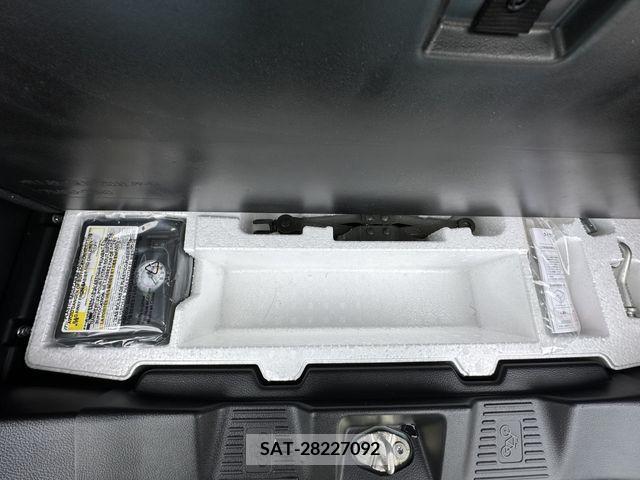 Suzuki SPACIA 2019-06 325870-29