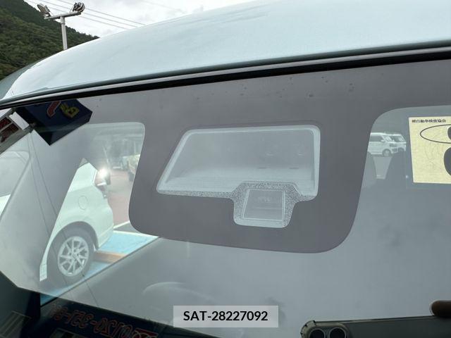 Suzuki SPACIA 2019-06 325870-10
