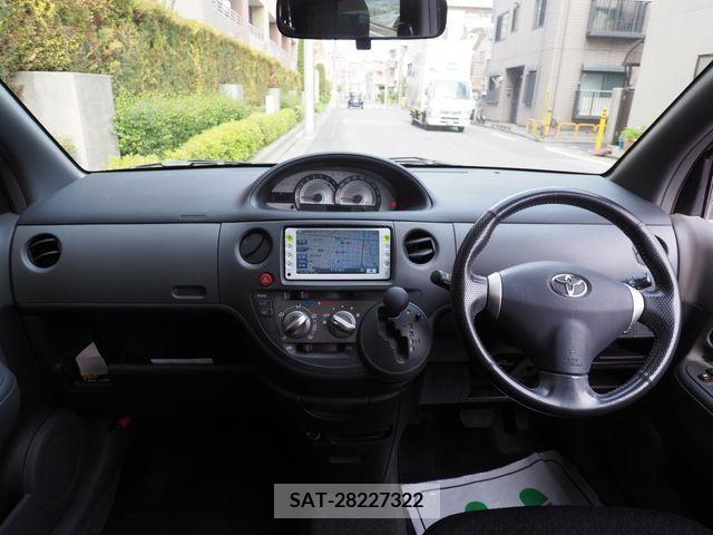 Toyota SIENTA 2011-08 253384-8