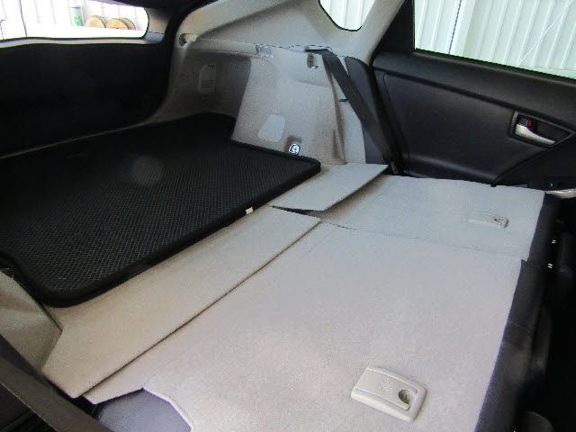 Toyota PRIUS 2013-02 13724-22