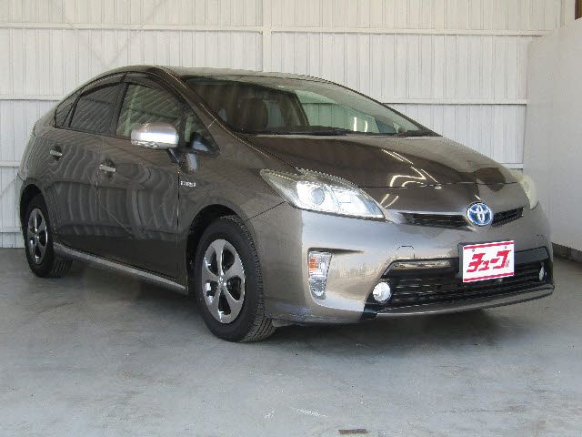 Toyota PRIUS 2013-02 13724-6