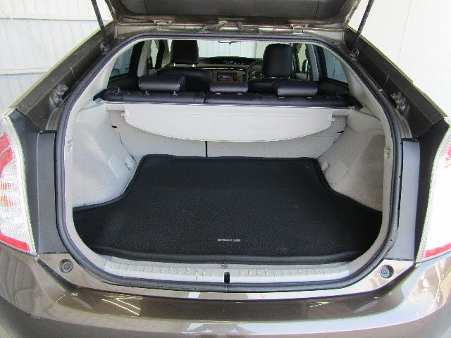 Toyota PRIUS 2013-02 13724-20