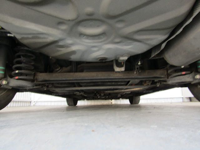Toyota PRIUS 2013-02 13724-25