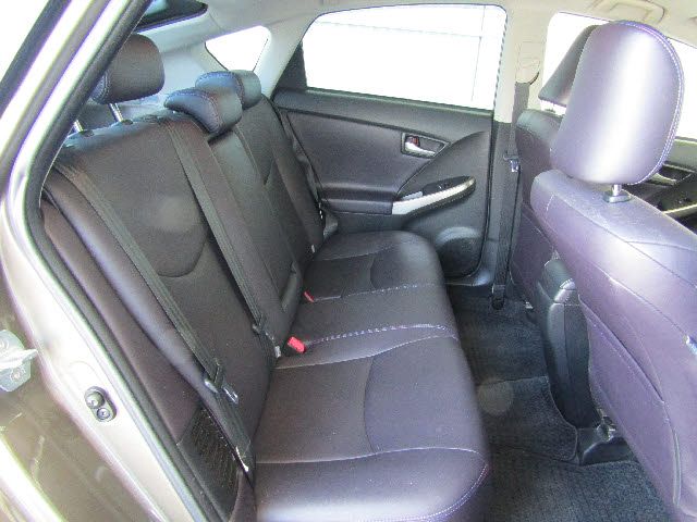 Toyota PRIUS 2013-02 13724-3