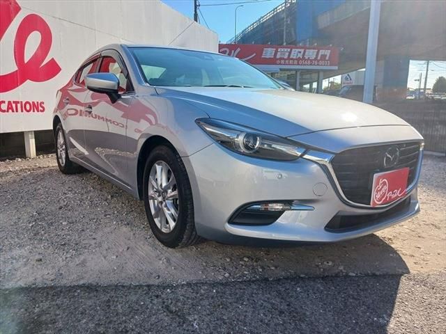 Mazda AXELA 2017-11 19347-2