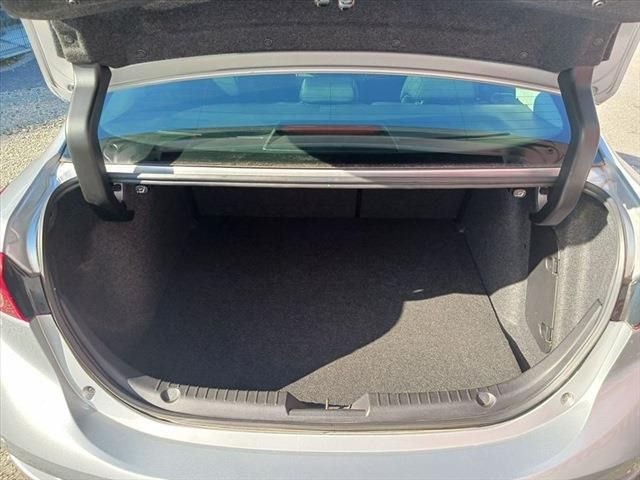 Mazda AXELA 2017-11 19347-21