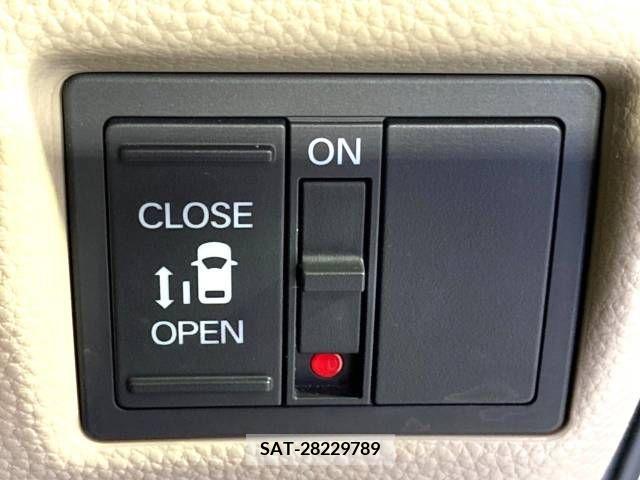 Honda N BOX 2019-10 208829-4
