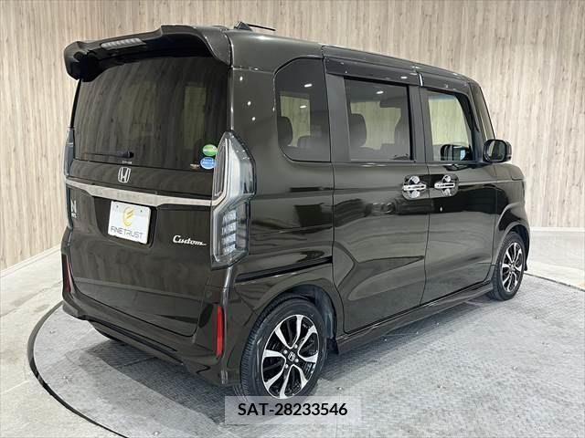 Honda N BOX CUSTOM 2019-10 307081-4