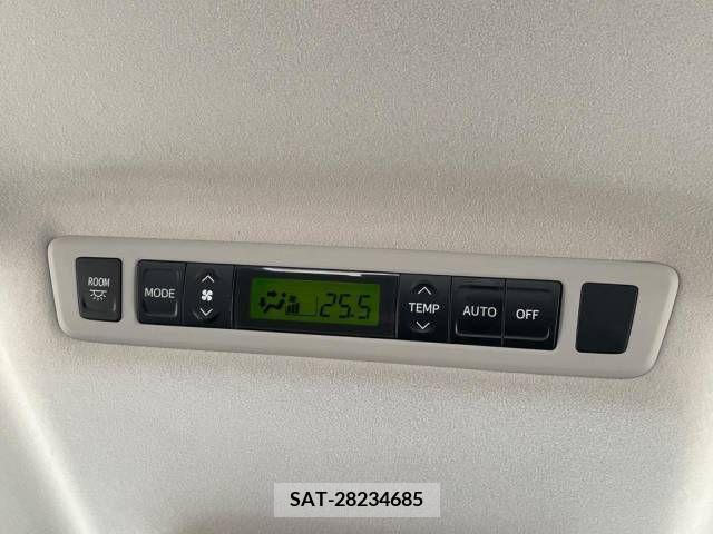 Toyota VELLFIRE 2013-02 369827-7