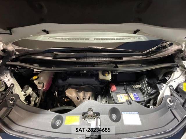 Toyota VELLFIRE 2013-02 369827-19