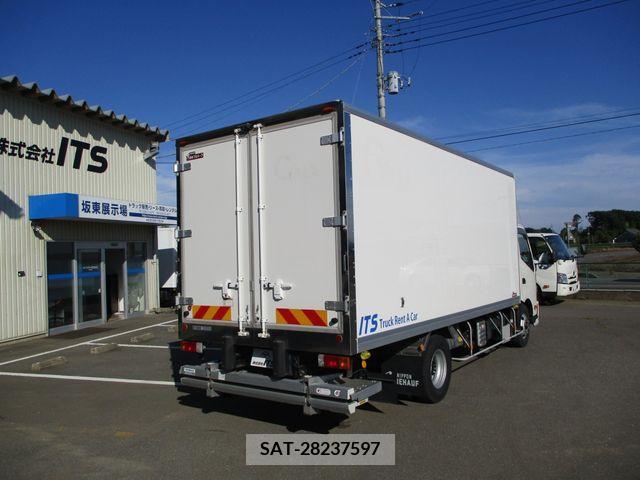 Hino DUTRO 2021-01 268093-5