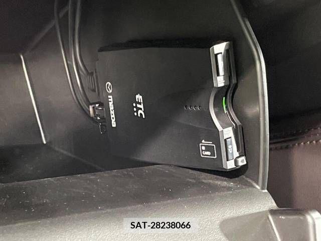 Mazda CX-8 2017-11 214966-7