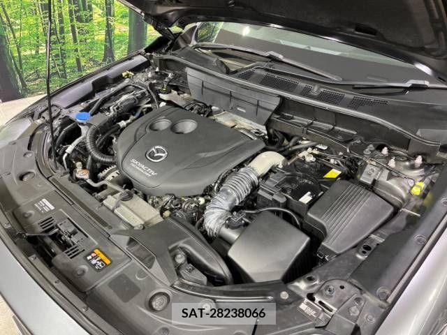 Mazda CX-8 2017-11 214966-18