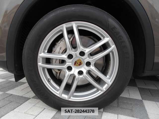 Porsche CAYENNE 2015-02 377735-17