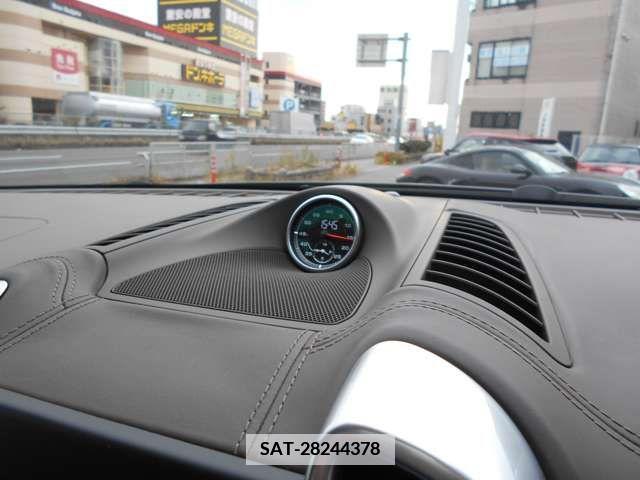 Porsche CAYENNE 2015-02 377735-15