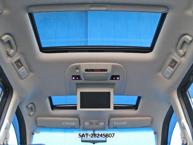 Nissan ELGRAND 2017-06 200003-10