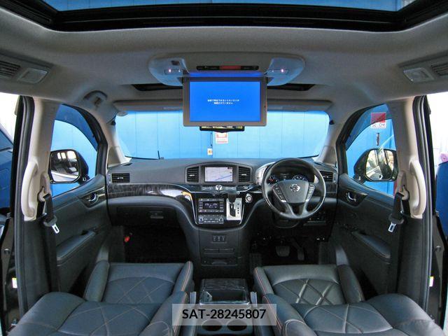 Nissan ELGRAND 2017-06 200003-13