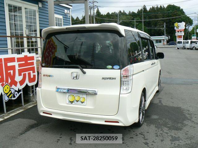 Honda e 2010-01 373513-2