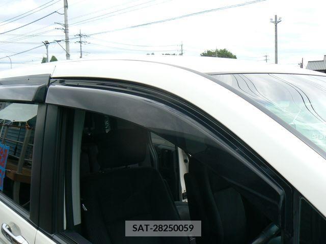 Honda e 2010-01 373513-24