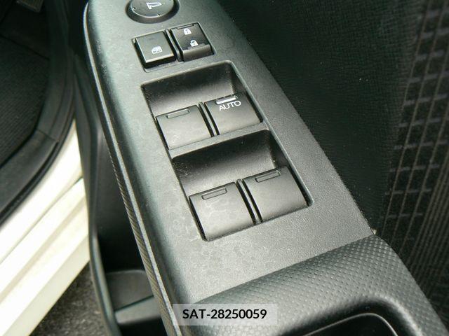 Honda e 2010-01 373513-18