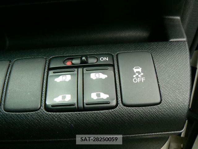 Honda e 2010-01 373513-14