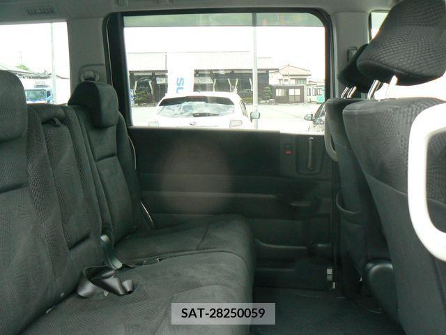 Honda e 2010-01 373513-6