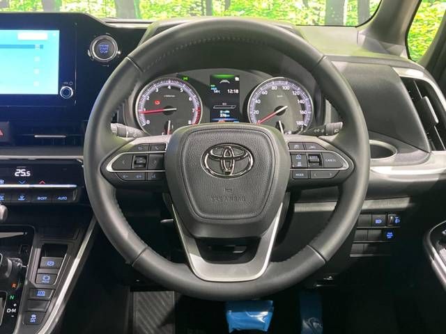 Toyota NOAH 2023-06 28033-12