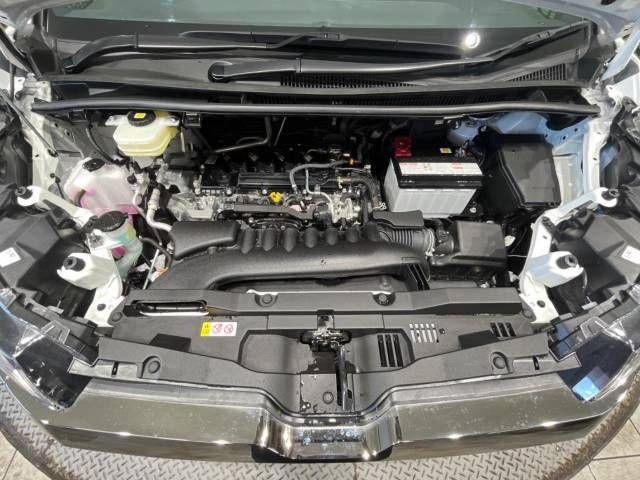 Toyota NOAH 2023-06 28033-19