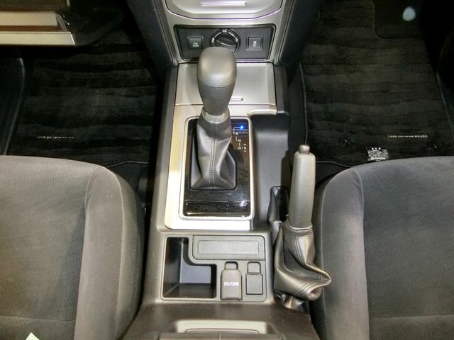 Toyota PRADO 2020-01 6772-5