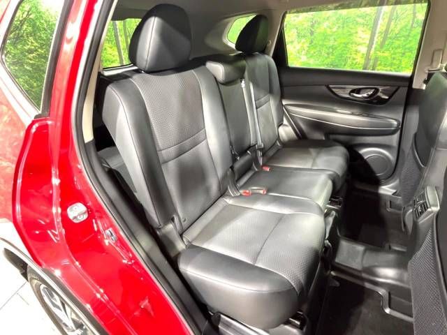Nissan X-TRAIL 2017-12 21093-9