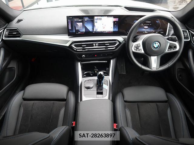Bmw i4 2023-06 222363-15