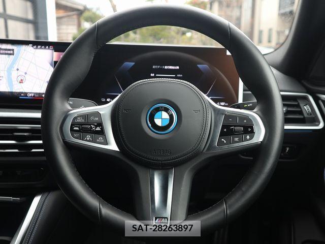 Bmw i4 2023-06 222363-16