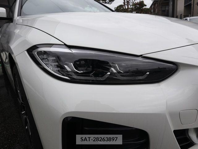 Bmw i4 2023-06 222363-2