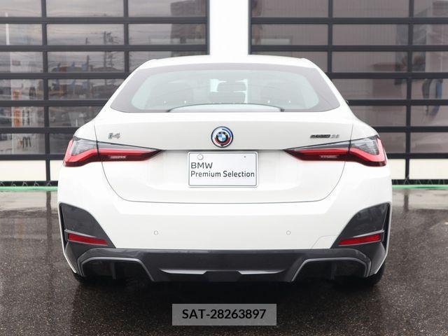 Bmw i4 2023-06 222363-4