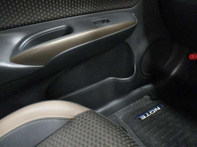 Nissan NOTE 2016-11 4410-18