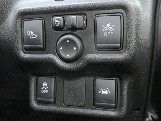 Nissan NOTE 2016-11 4410-11