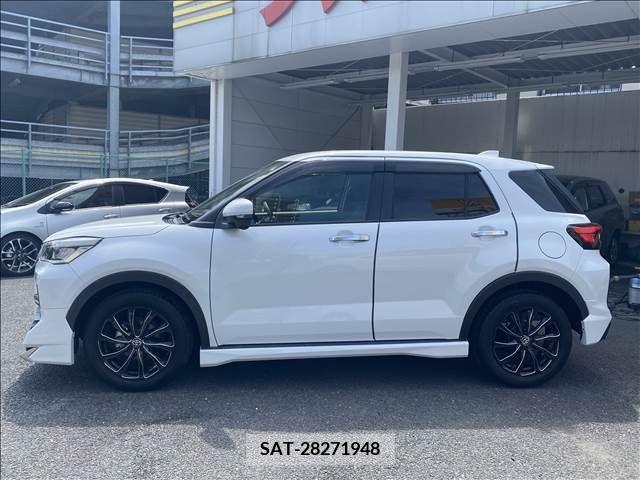 Toyota RAIZE 2021-04 354573-4