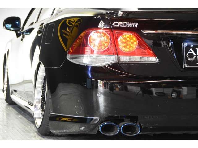 Toyota CROWN SEDAN 2011-11 1555-14