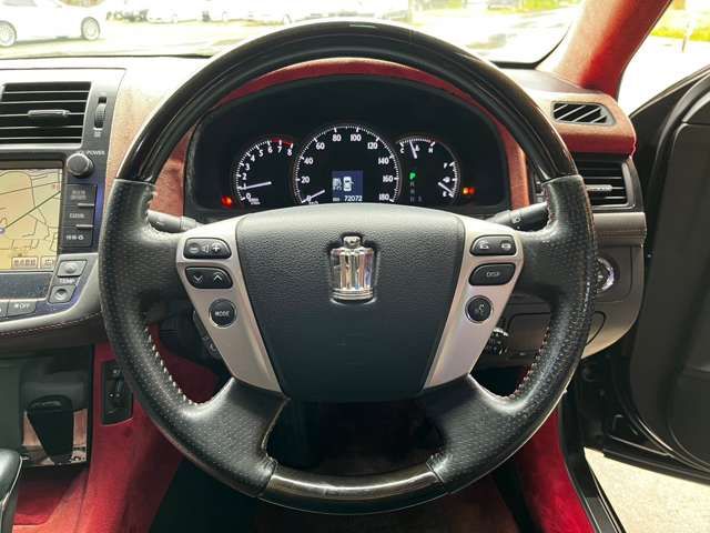 Toyota CROWN SEDAN 2011-11 1555-16