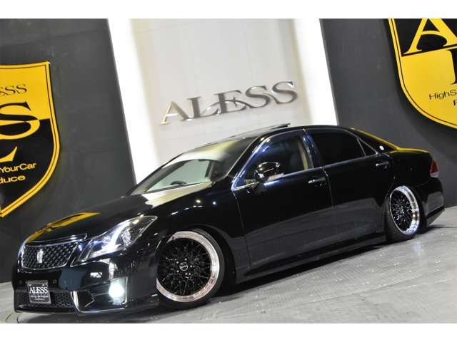 Toyota CROWN SEDAN 2011-11 1555-18