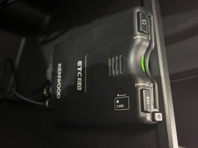 Nissan NV350 Caravan 2021-02 189062-3