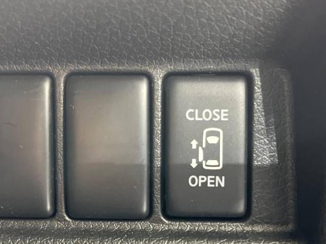 Nissan NV350 Caravan 2021-02 189062-6