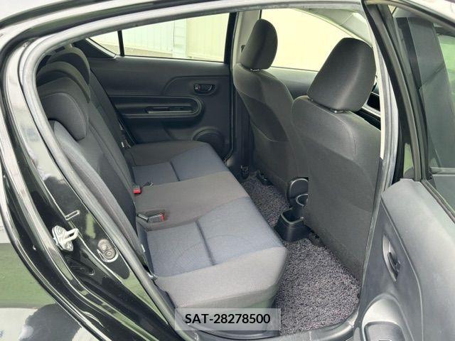 Toyota AQUA 2015-06 260615-3