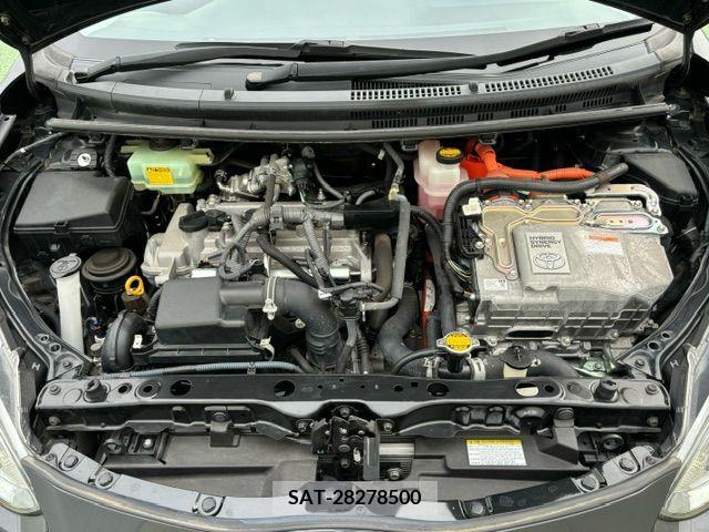 Toyota AQUA 2015-06 260615-27