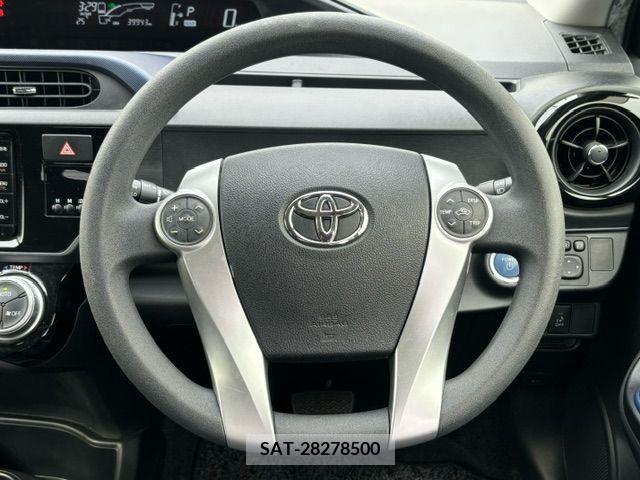 Toyota AQUA 2015-06 260615-13