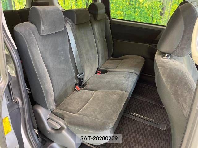 Toyota VOXY 2013-05 321340-9