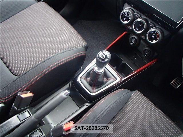 Suzuki SWIFT 2023-08 235905-16