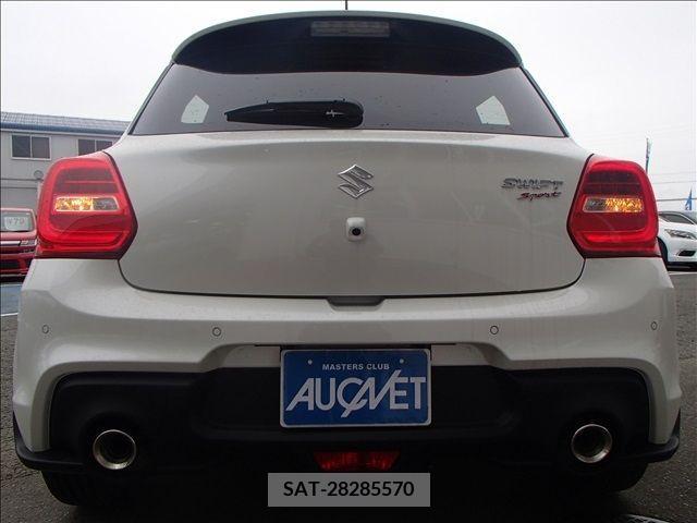Suzuki SWIFT 2023-08 235905-3