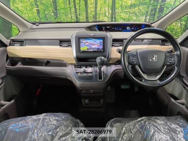 Honda FREED 2017-10 302918-1